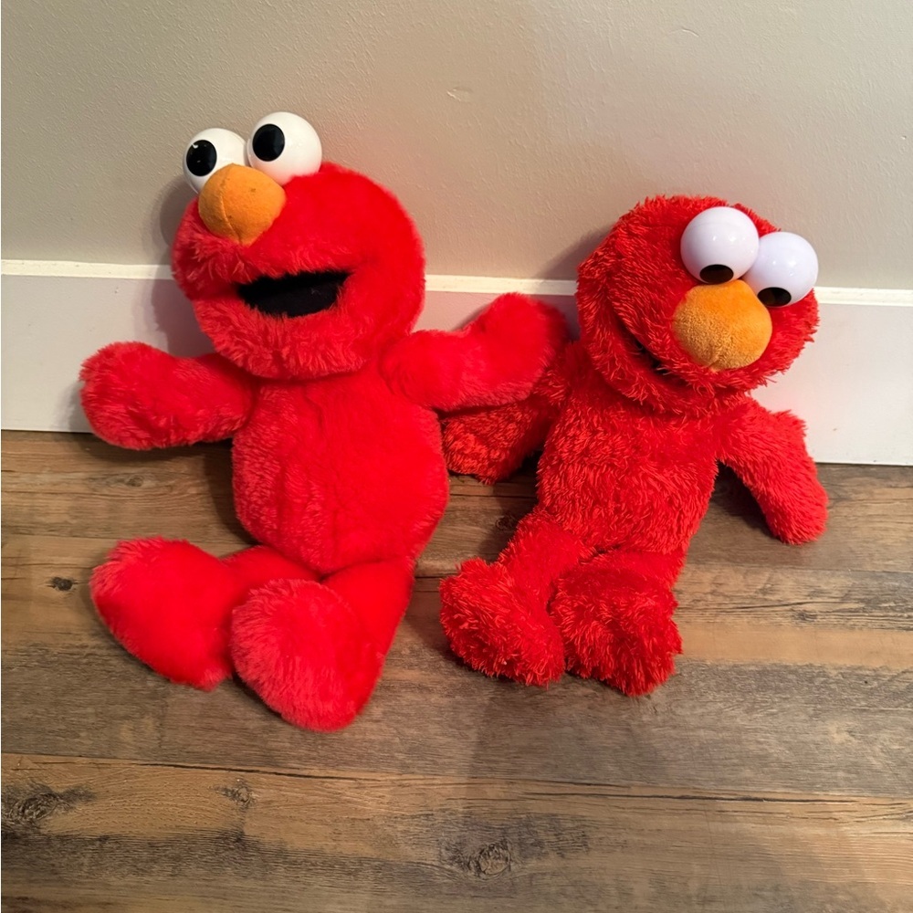 Red Plush Toy Set